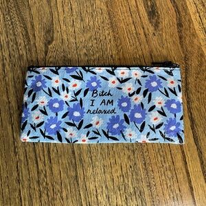 Blue Q bags wallet, made from recycled material, zip closure, blue floral print